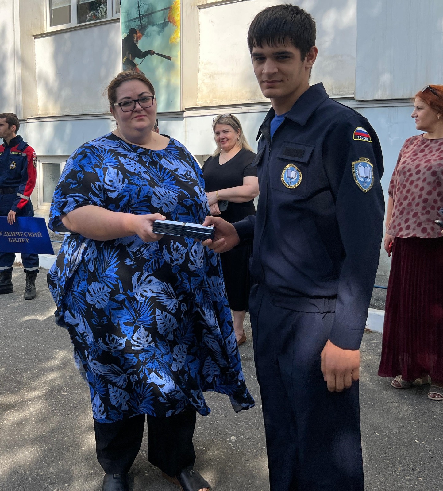 Торжественное вручение студенческих билетов первокурсникам